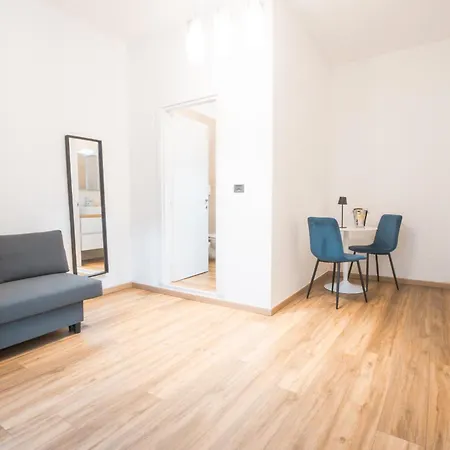 Karulli Apartament *